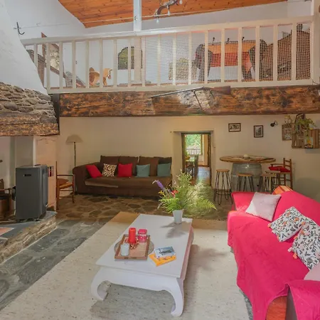 Holiday home Montagnard Du Sarradeil *